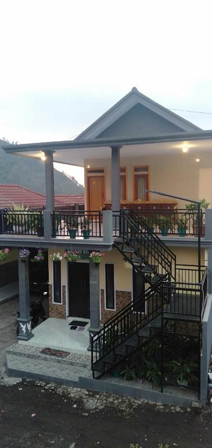 Homestay Anggun Bromo Buitenkant foto